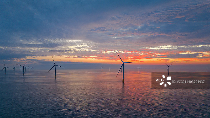 风力发电机和自然图片素材