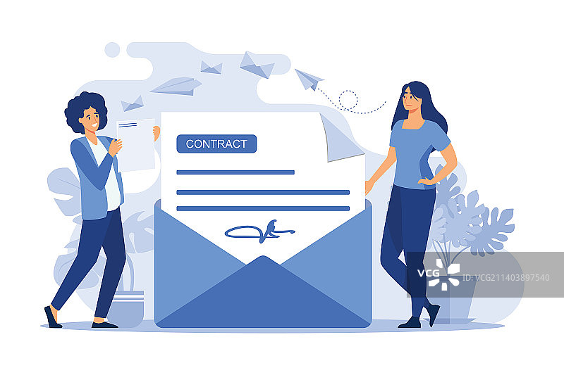 收到邮件并阅读信件的女人图片素材