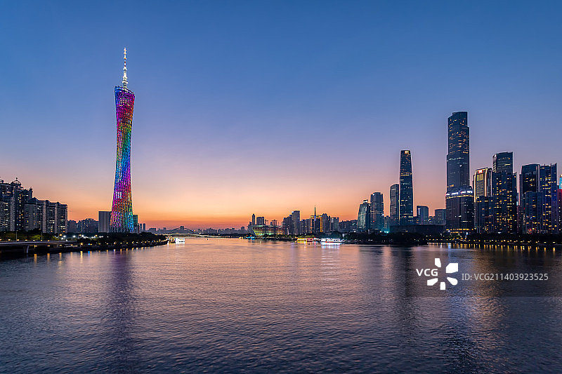 广州塔与珠江新城夜景图片素材