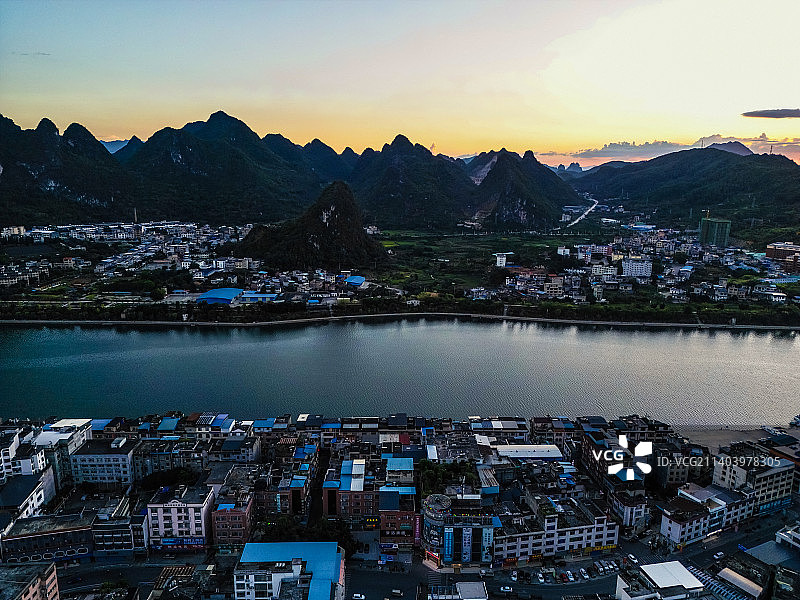 航拍广西桂林平乐县城图片素材