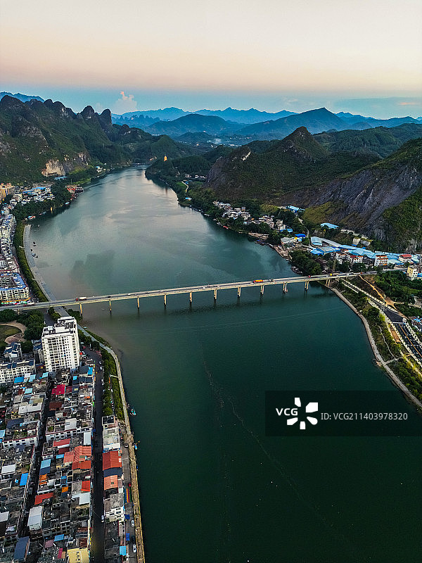 航拍广西桂林平乐县城图片素材