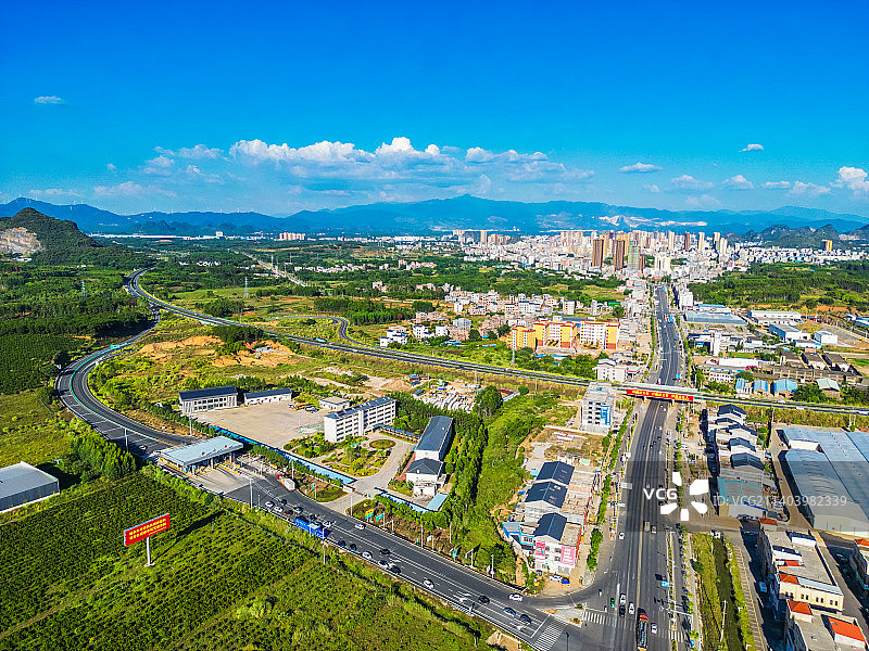 航拍广西贺州钟山县城图片素材