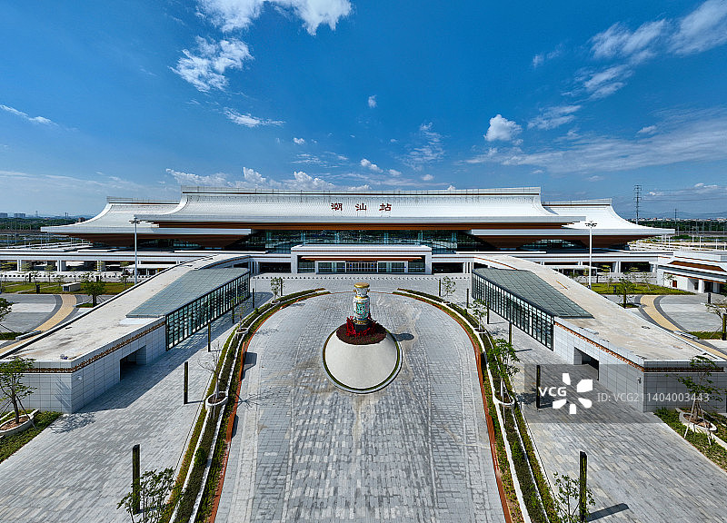 广东省潮州市潮安区厦深铁路潮汕高铁站航拍图片素材