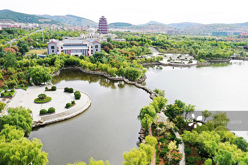 山东枣庄山亭区紫云湖秋景图片素材