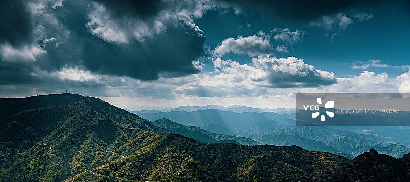 北京妙峰山光影图片素材