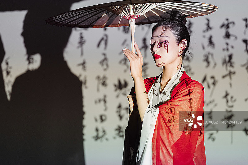 穿汉服的美女图片素材