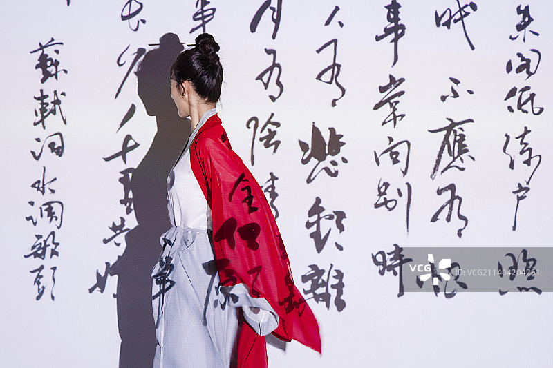 穿汉服的美女图片素材