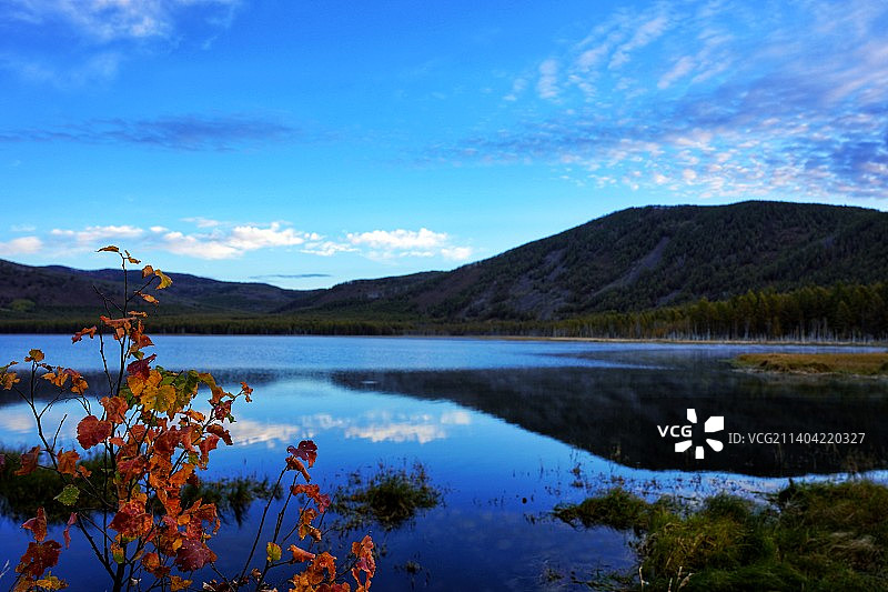 晨光下的乌苏浪子湖（阿尔山）图片素材