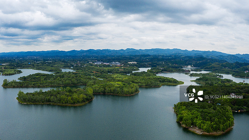 成都东部新区的龙泉湖图片素材