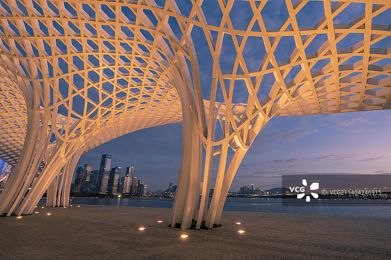 中国广东深圳前海湾日落都市风光图片素材