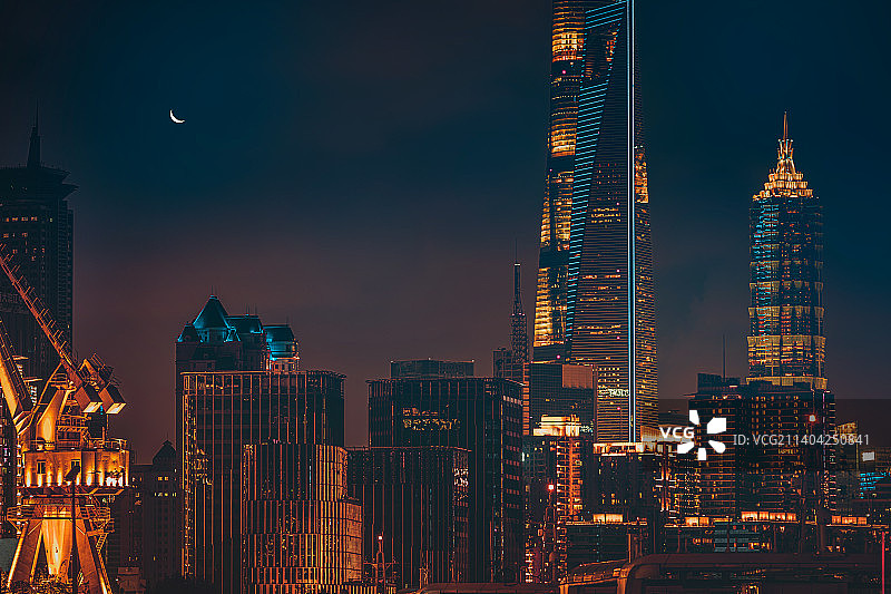 上海浦东滨江大道夜景图片素材
