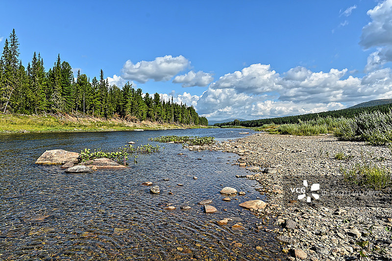 俄罗斯尤格德瓦国家公园的土地风光图片素材