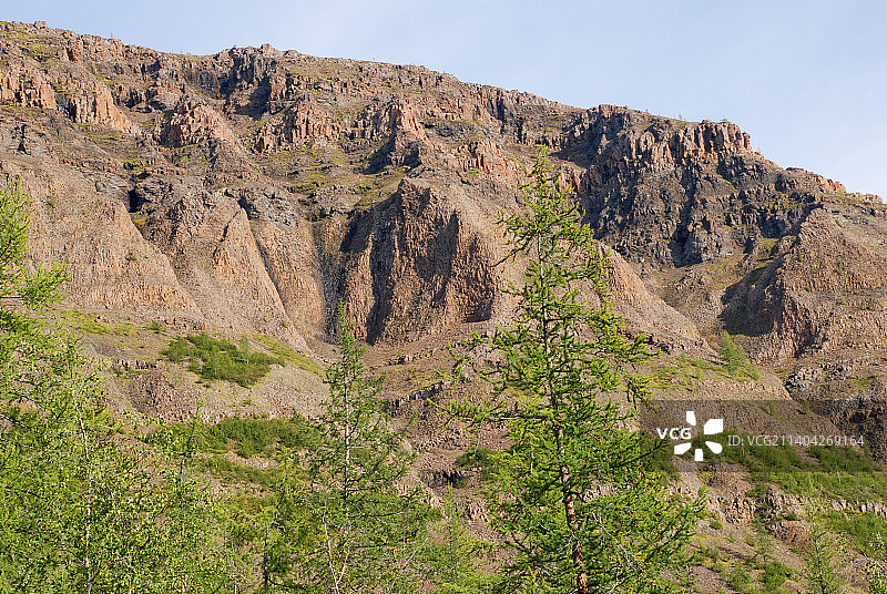 俄罗斯普托拉纳高原的岩石山脉风光图片素材