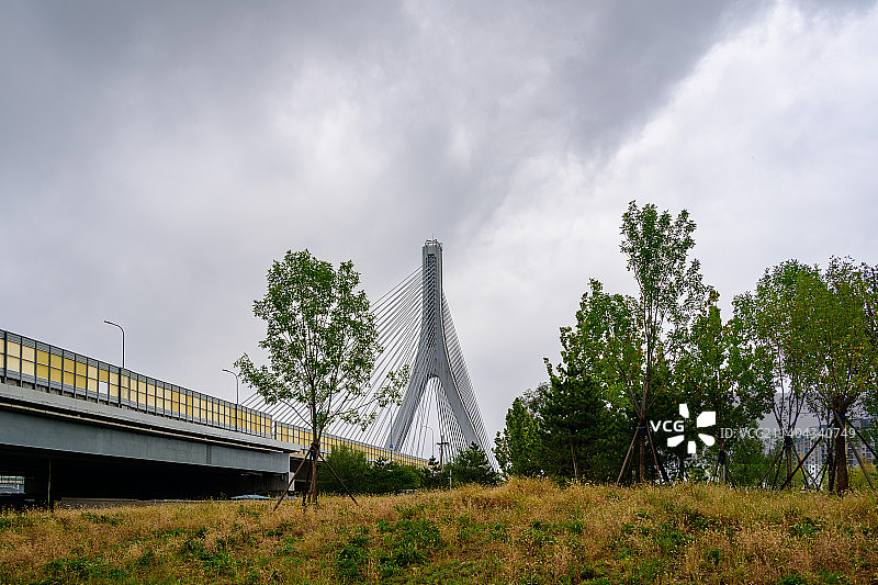 京新上地斜拉桥图片素材