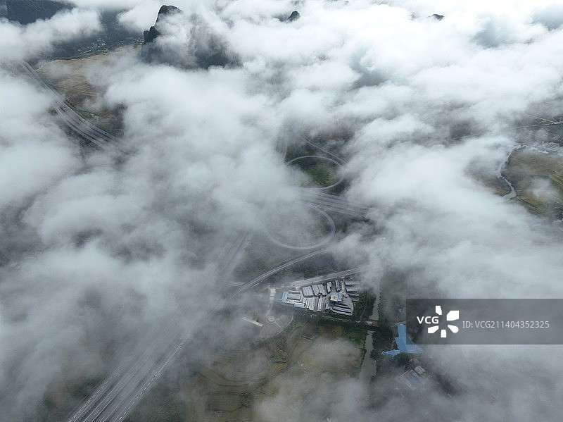 《广西靖西云海风光》图片素材