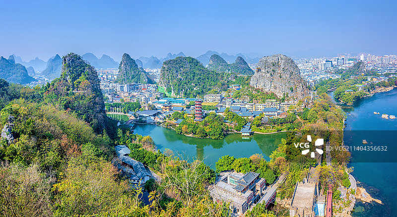 中国广西桂林木龙湖木龙塔图片素材