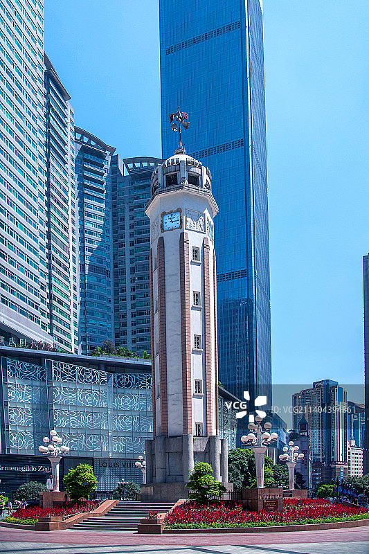 重庆市标志性建筑“解放碑”及商业区的群楼图片素材