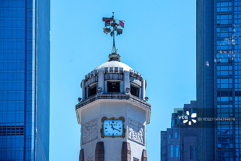 重庆市标志性建筑“解放碑”及商业区的群楼图片素材