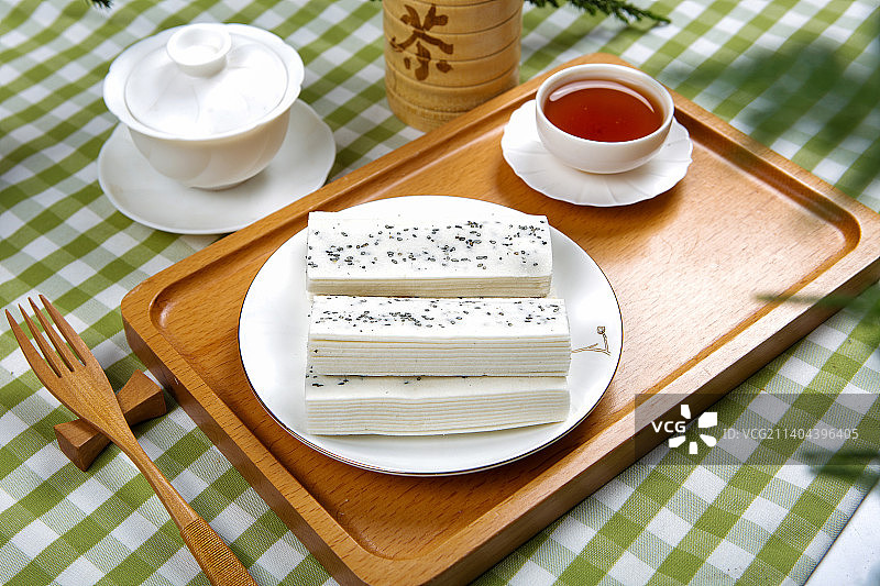 少量美味的云片糕图片素材