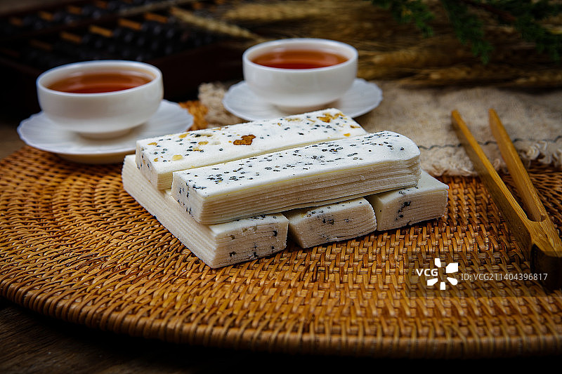 少量美味的云片糕图片素材