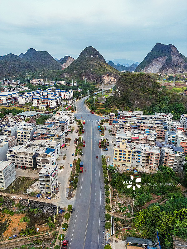 竖屏航拍广西贺州平桂区建筑图片素材