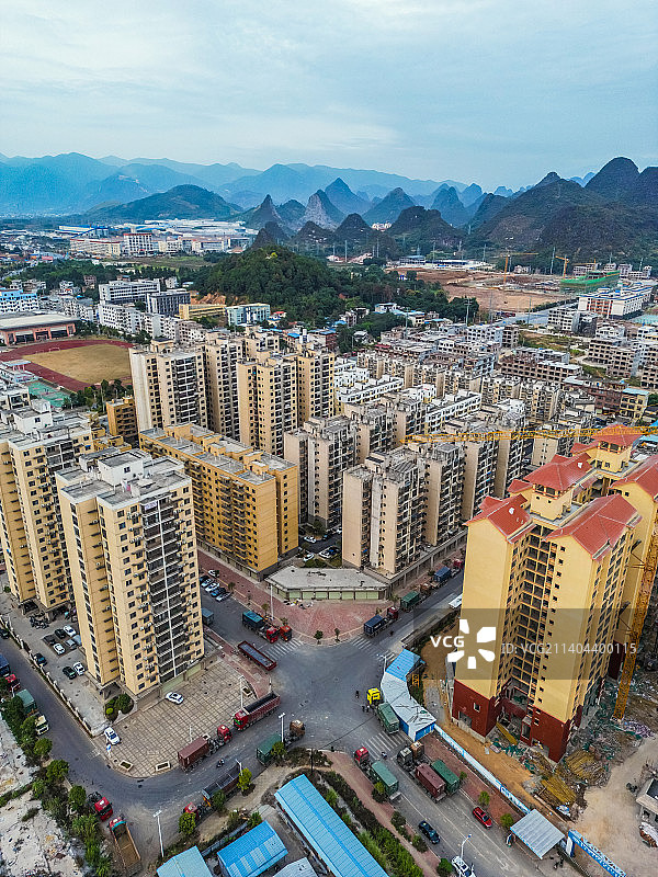 竖屏航拍广西贺州平桂区建筑图片素材