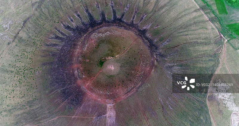 地质奇观：乌兰哈达火山之“中炼丹炉”图片素材