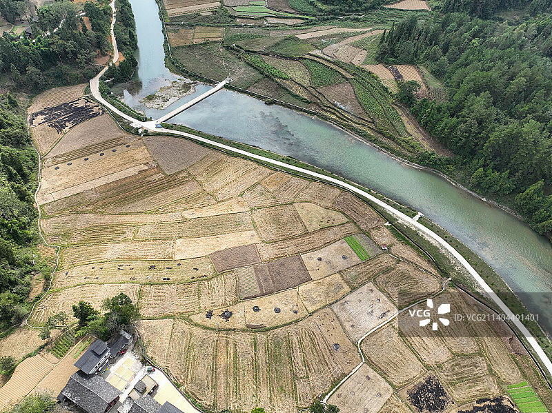 长江上游 支流 乌江 洪渡河 流淌 生态 生机勃勃 田地 村庄 滋润 无人,风景,白昼,航拍视角,高图片素材
