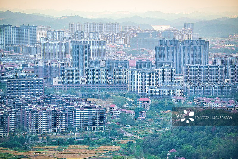 江西省 抚州市 东乡区 县城远景图片素材