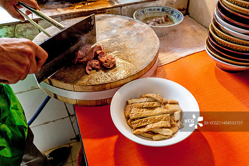 北京地方特产小吃“卤煮火烧”图片素材