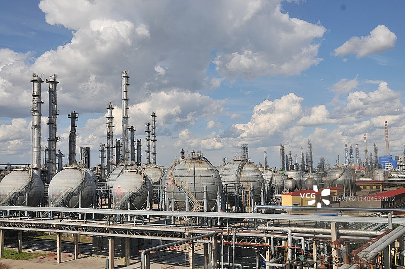 大庆石化：跨入百万吨乙烯、千万吨炼油企业规模图片素材