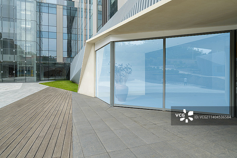 青岛创客公园广场和写字楼图片素材