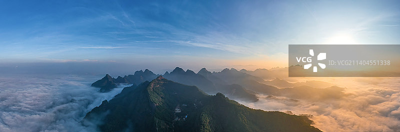 广西容县都峤山日出云海图片素材