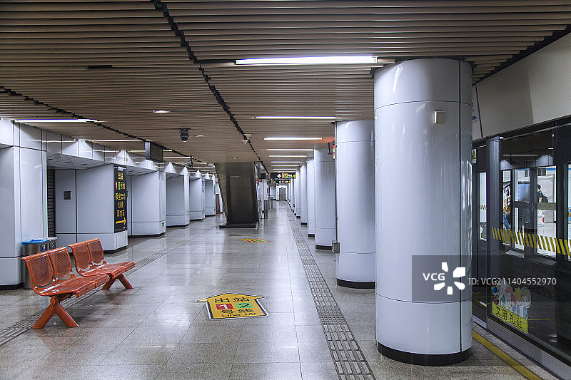 上海地铁站内景图片素材