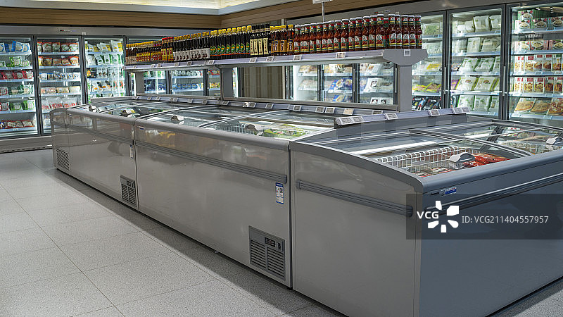 超市内景冷藏区图片素材