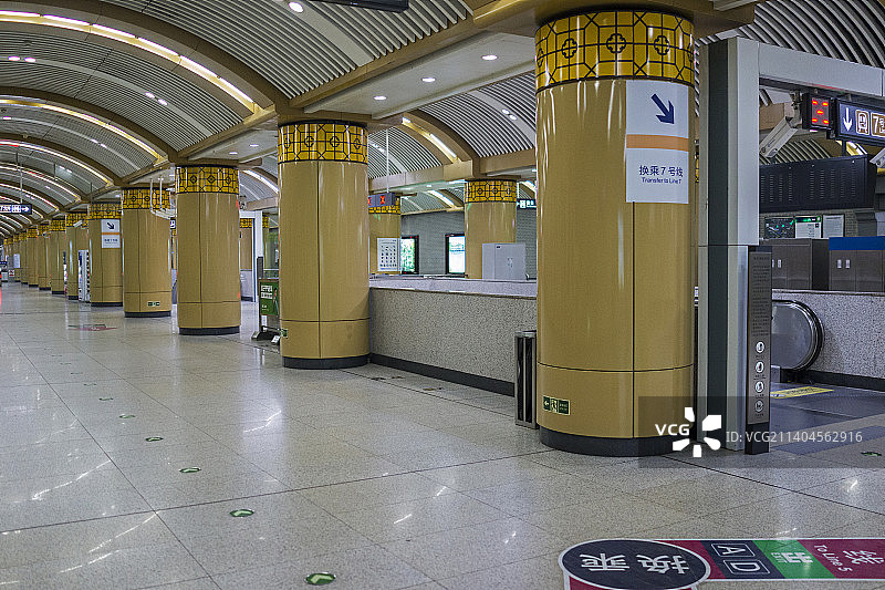 北京地铁站站厅内景图片素材