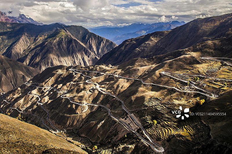 天路72拐图片素材