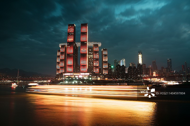 烟雨欲来(重庆来福士)图片素材