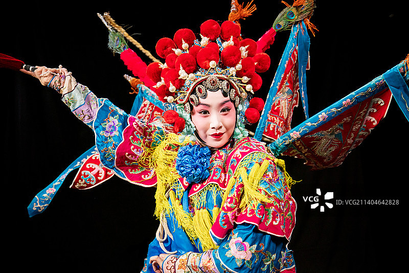 京剧演员表演穆桂英图片素材