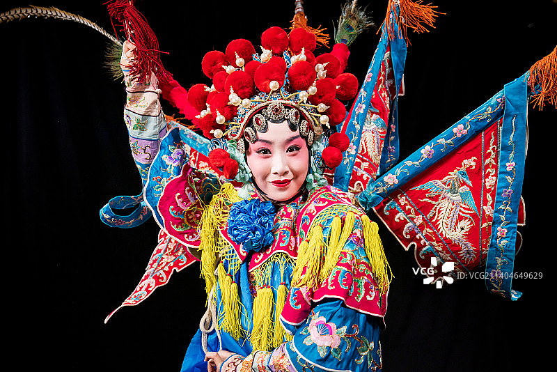 京剧演员表演穆桂英图片素材