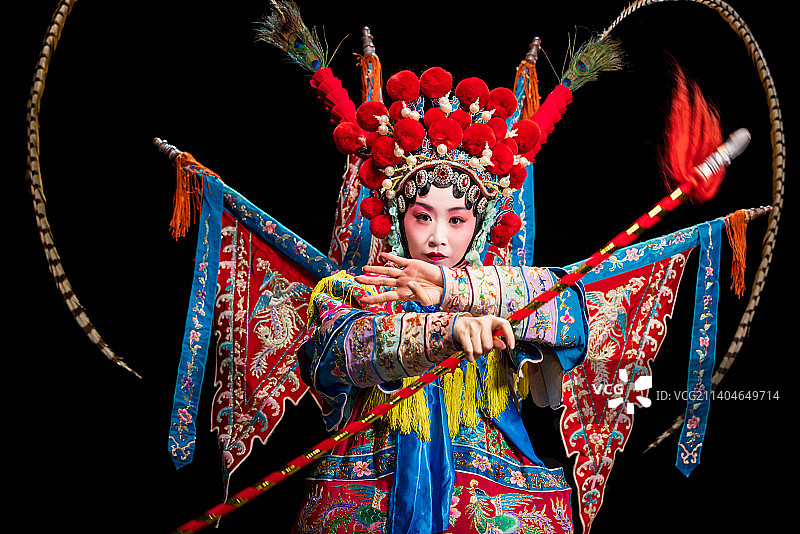京剧演员表演穆桂英图片素材