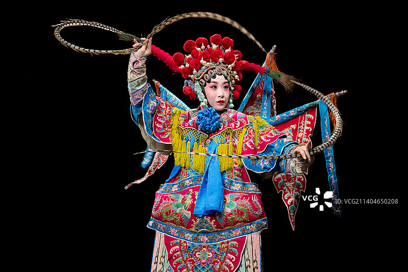 京剧演员表演穆桂英图片素材