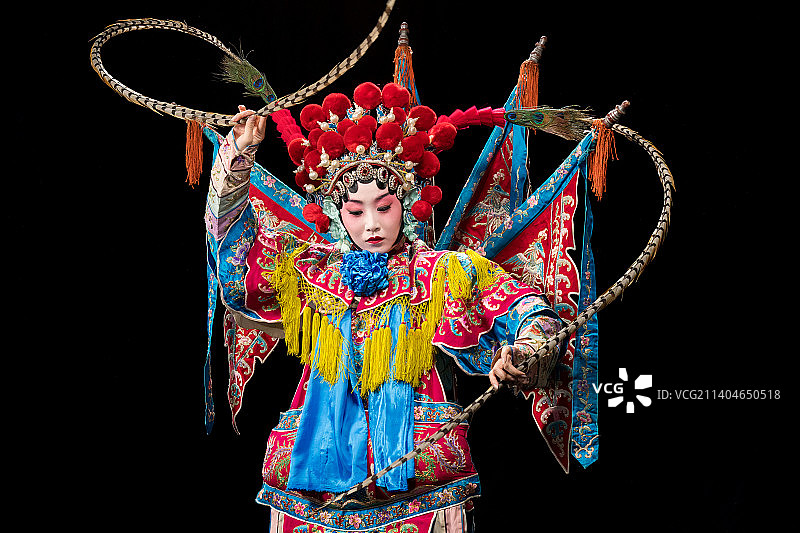 京剧演员表演穆桂英图片素材