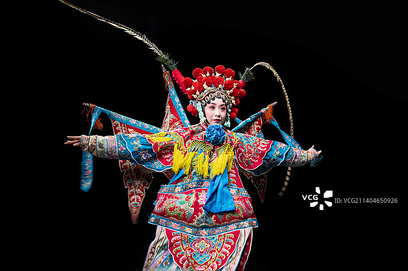 京剧演员表演穆桂英图片素材