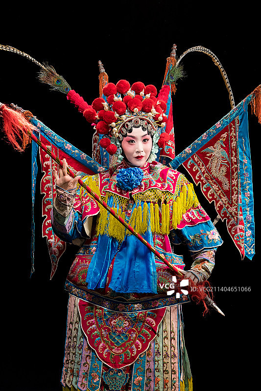 京剧演员表演穆桂英图片素材