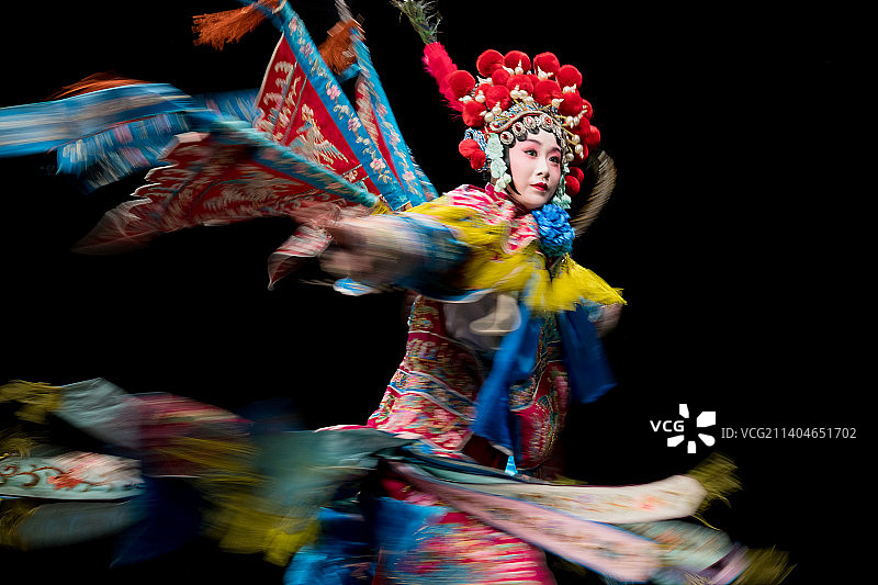 京剧演员表演穆桂英图片素材