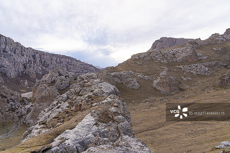 中国西北青海天峻县神湖之源图片素材