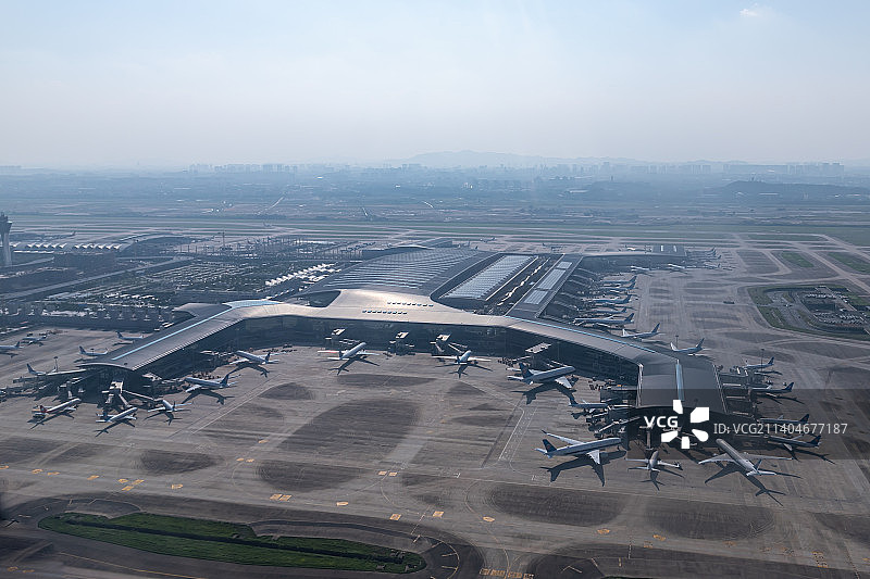 飞机上拍广州白云机场图片素材