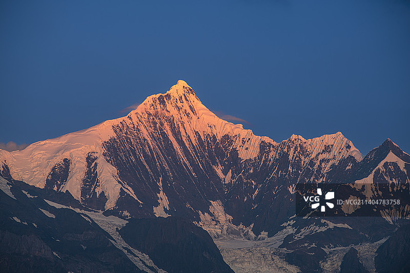 卡瓦博格峰～日照金山图片素材