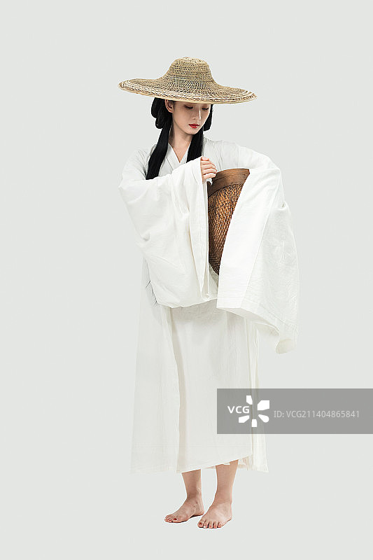 戴着斗笠的古装美女图片素材